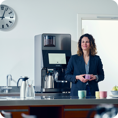 woman preparing coffee